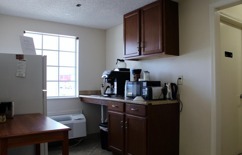 Carom Inn A Travelodge By Wyndham Denham Springs-Baton Rouge Luaran gambar